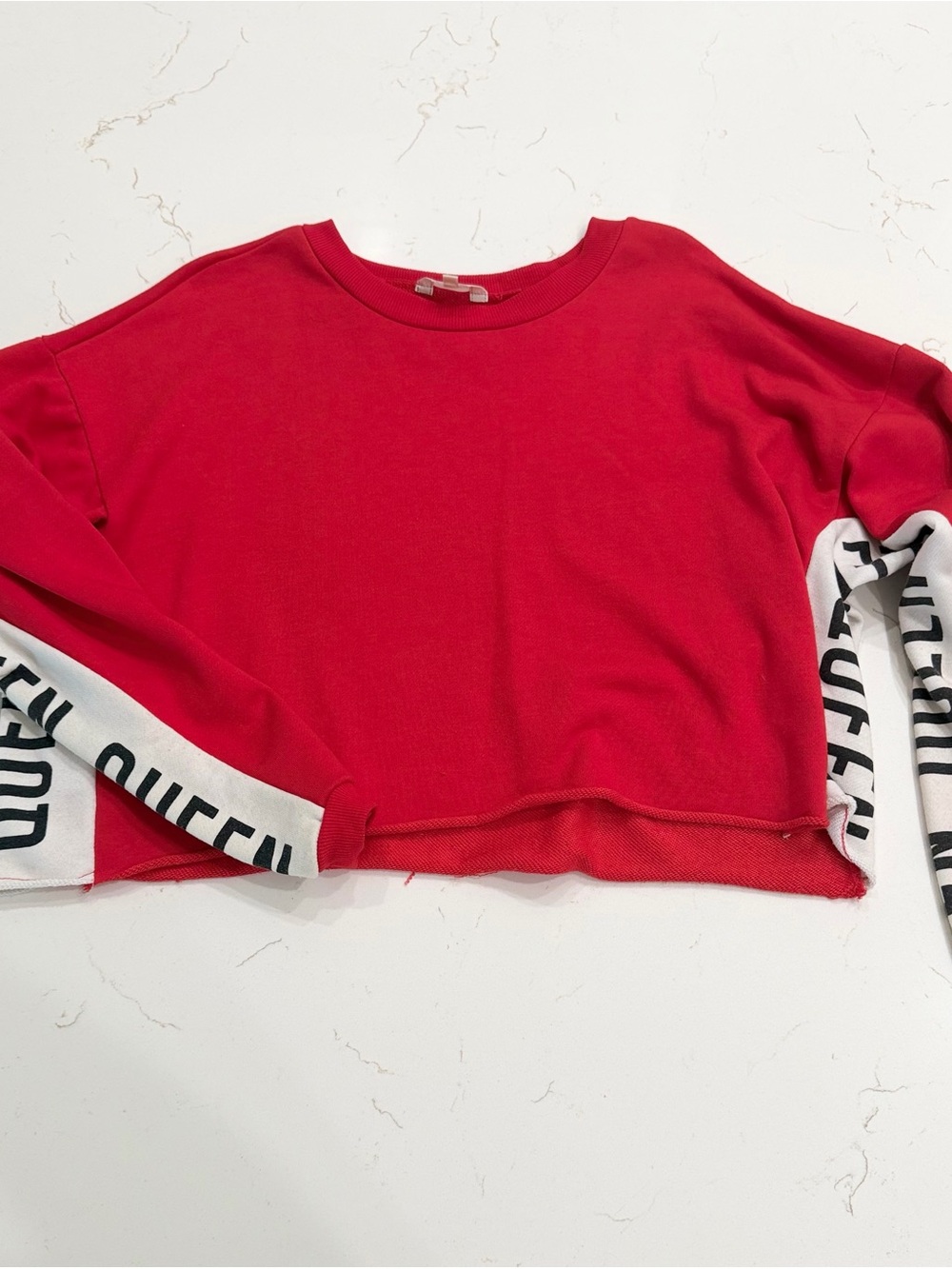 Stella Tweed Red Cropped Graphic Sweatshirt – Size Large